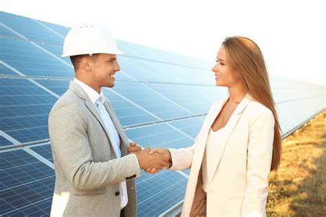 how much do solar sales reps make per sale